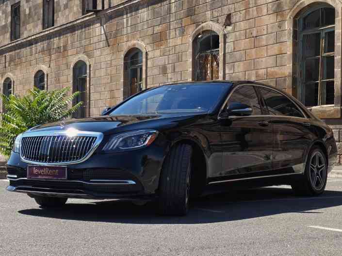 Mercedes-Benz S 560