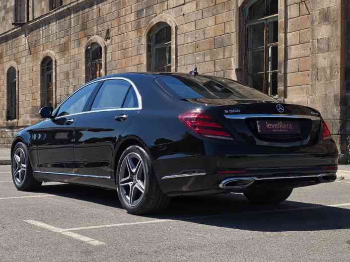 Mercedes-Benz S 560